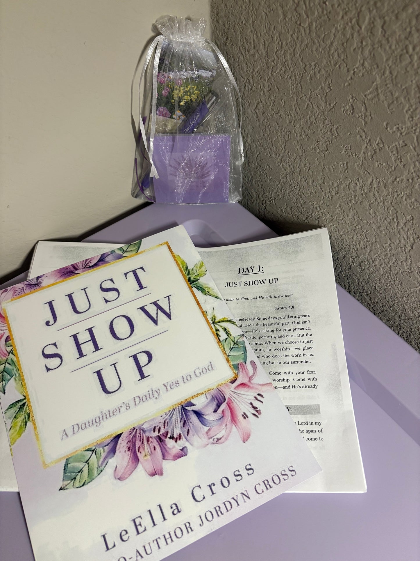 🌸"Be Still" Pen, Bookmark & Scripture Sticky Notes – Daily Reminders of His Word
